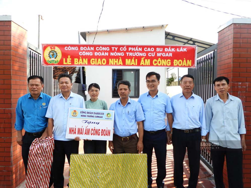 Những mái ấm mới xây dựng giúp công nhân yên tâm công tác, ổn định cuộc sống. Ảnh: Bảo Trung