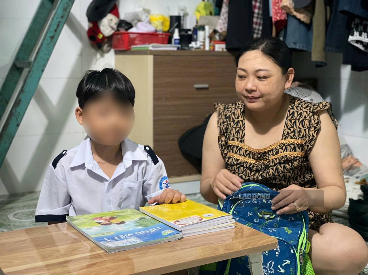 Niềm vui trước khai giảng của những gia đình công nhân từng lo con không có chỗ học