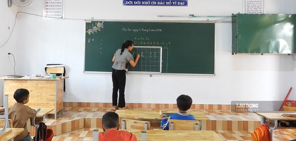 The Golden Heart Charity Fund brings a new look to the deep-lying school in Dak Lak