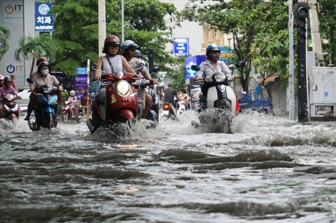 Khu vực Nam Bộ có mưa dông tập trung vào chiều và tối. Ảnh: Minh Quân