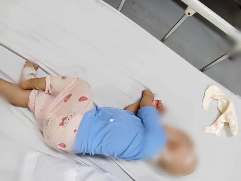 LD26211: Single mother choked up watching her young child fight neuroblastoma cancer