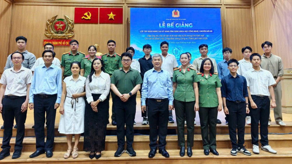 Training to improve technology skills and digital transformation for union, association, and trade union officials