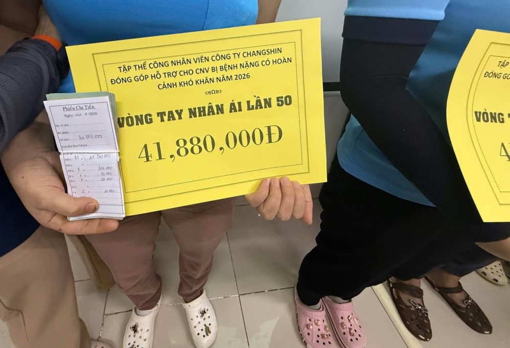 Công đoàn trao hỗ trợ công nhân khó khăn, mỗi người nhận gần 42 triệu đồng