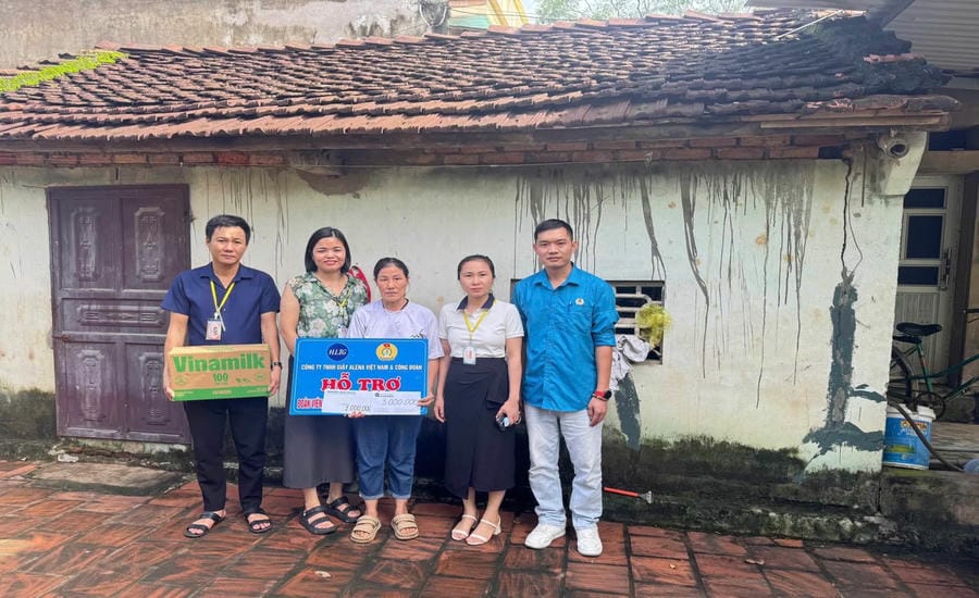 Visits and support for workers overcoming adversity at grassroots trade unions