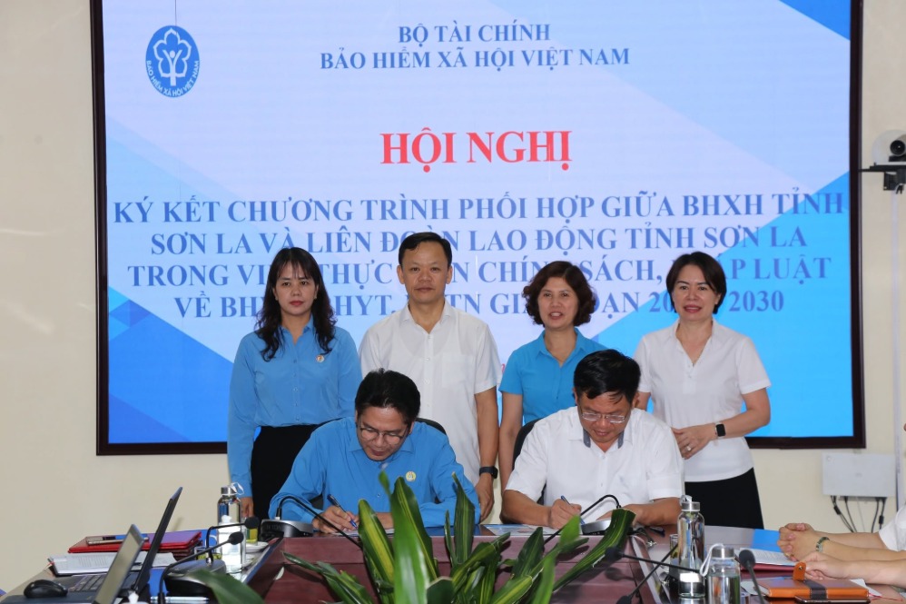 Liên đoàn Lao động tỉnh Sơn La phối hợp thực hiện chính sách bảo hiểm