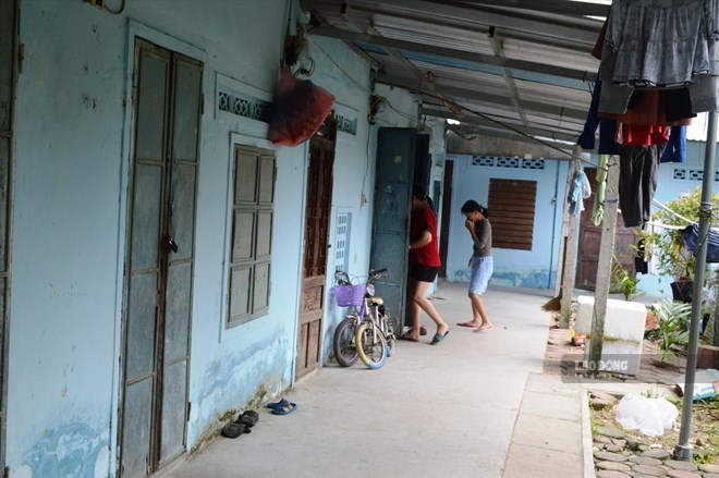 Không có nhà ở xã hội, nhiều công nhân ở Quảng Ngãi phải tá túc trong những căn phòng trọ xuống cấp, nhưng giá cho thuê lại cao. Ảnh: Viên Nguyễn.