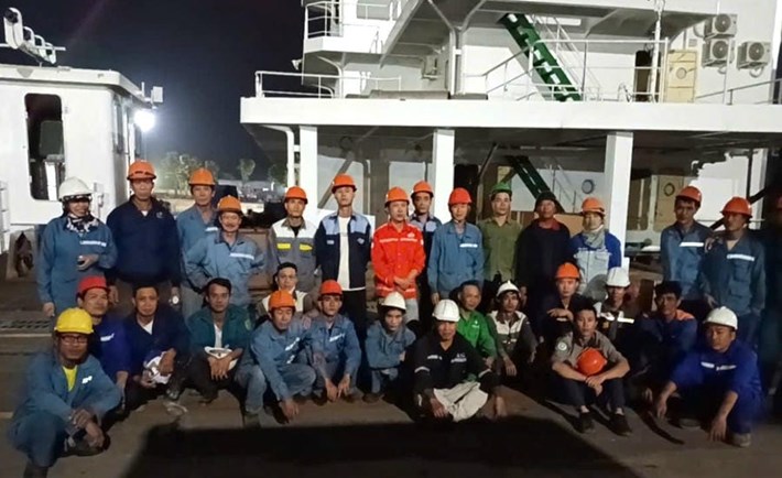 20 công nhân làm việc theo thỏa thuận với Công ty TNHH T.A.P Marine, đến nay chưa được thanh toán tiền lương tháng 4, 5, 6.2026. Ảnh: NLĐ cung cấp (chụp tháng 3.2026)