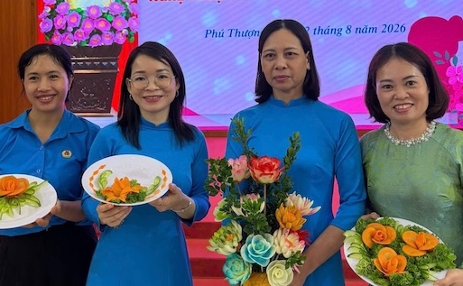 Công đoàn phường Phú Thượng tổ chức chuỗi hoạt động dành cho nữ đoàn viên