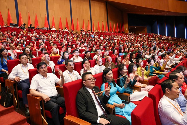 Charter of the Vietnam Fatherland Front XI term: Unifying the organization and activities of the Fatherland Front for the new term